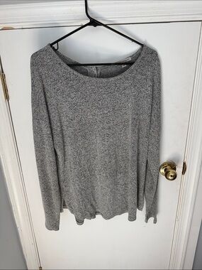 Green Envelope Women's Heather Gray Long-Sleeve Knit Top